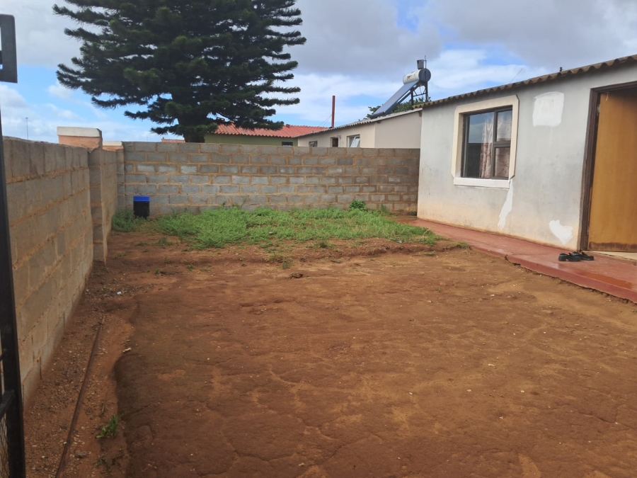 2 Bedroom Property for Sale in Zwide Eastern Cape